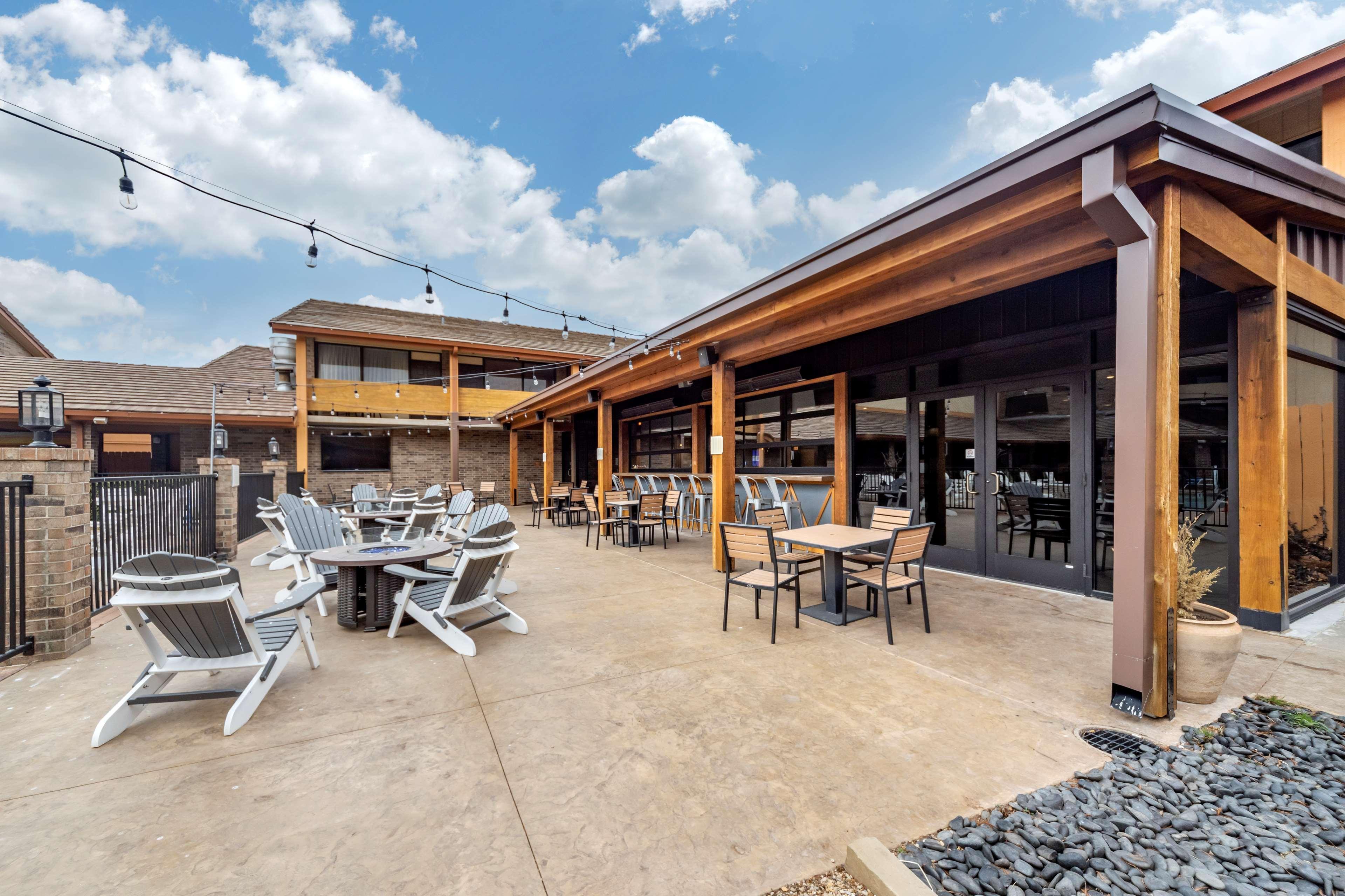Best Western Plus Saddleback Inn And Conference Center Оклахома-Сити Экстерьер фото