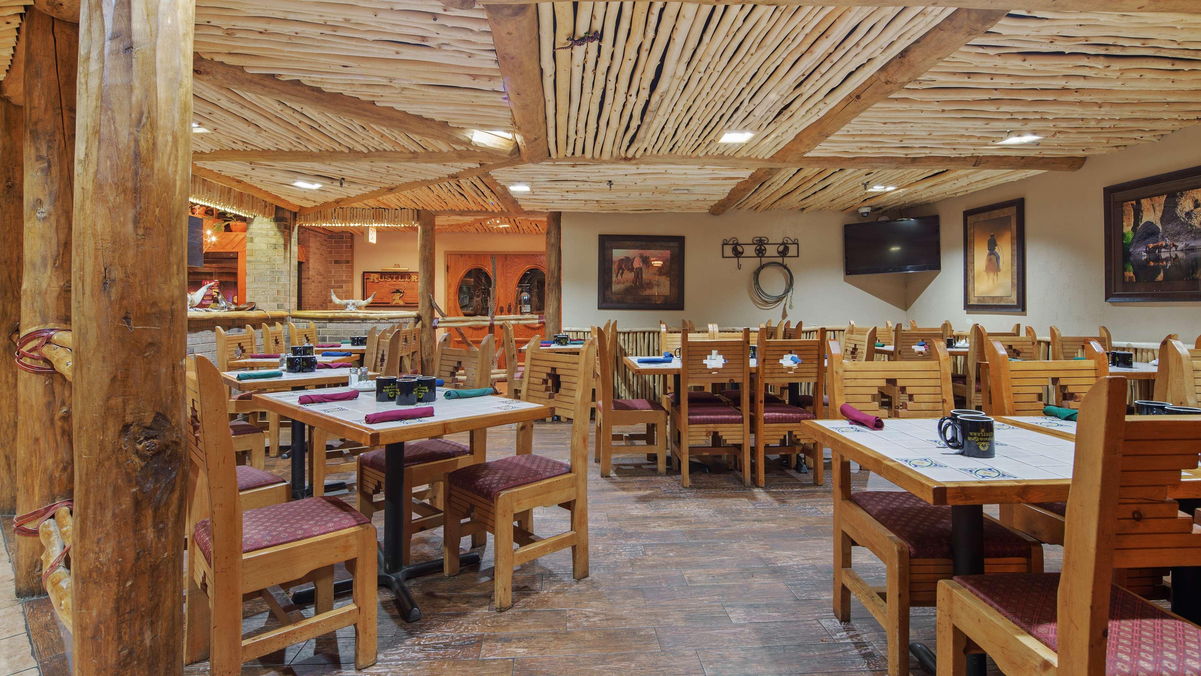 Best Western Plus Saddleback Inn And Conference Center Оклахома-Сити Экстерьер фото