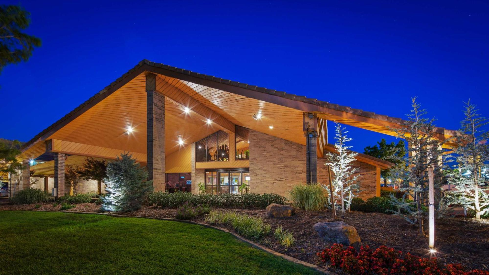 Best Western Plus Saddleback Inn And Conference Center Оклахома-Сити Экстерьер фото